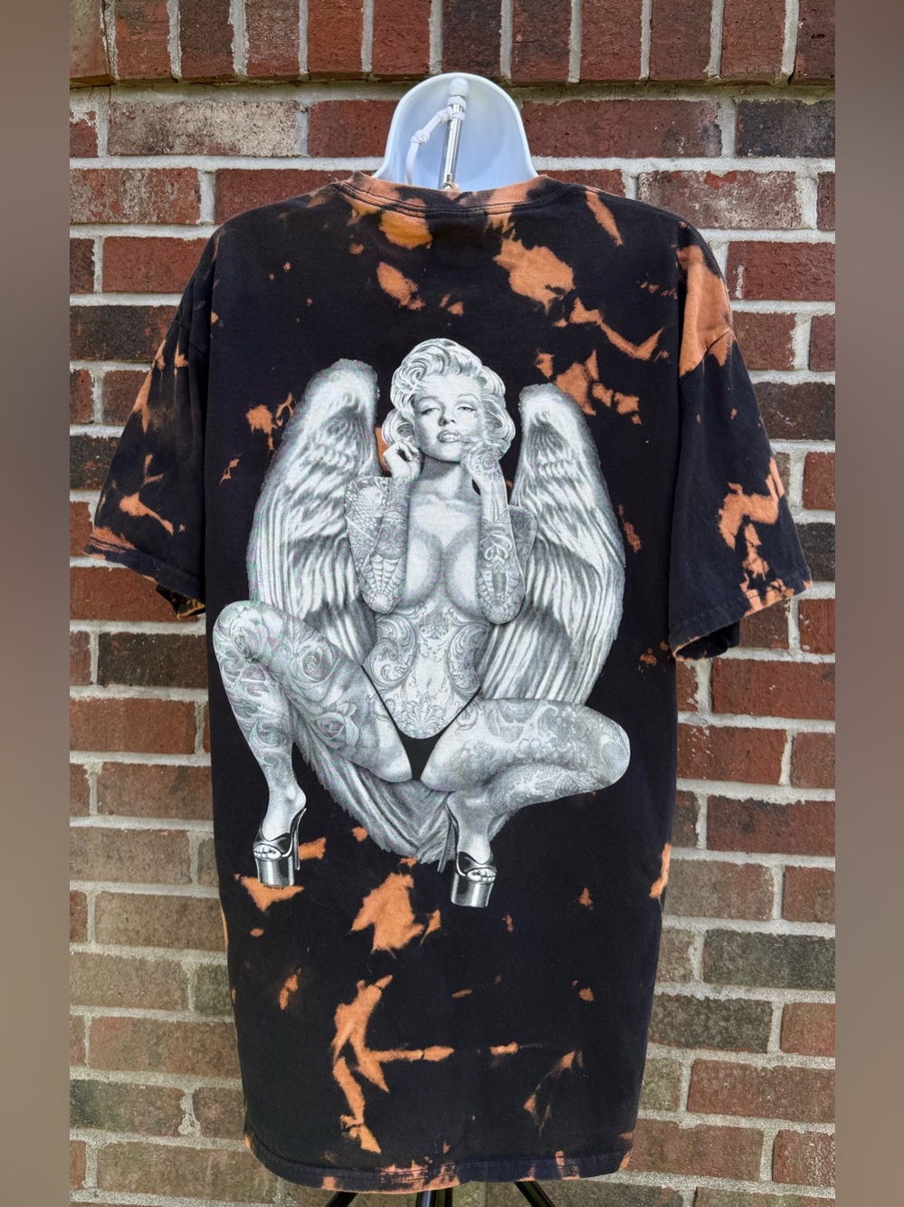 Marylin Monroe Angel Pinup Graphic Tee - tie dye - Black & Orange Bleach